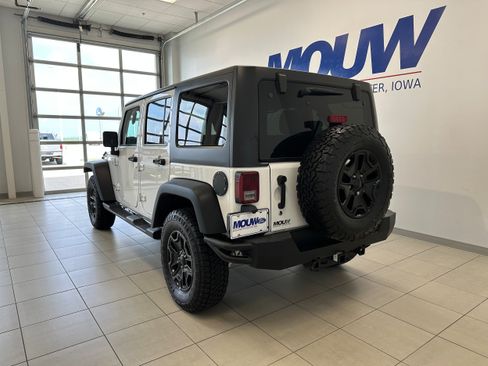 Used 2017 Jeep Wrangler Unlimited Sport AWD/4WD image 6