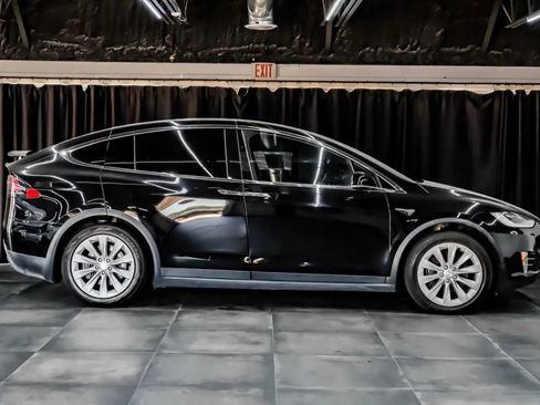 Used 2020 Tesla Model X Long Range AWD/4WD image 11