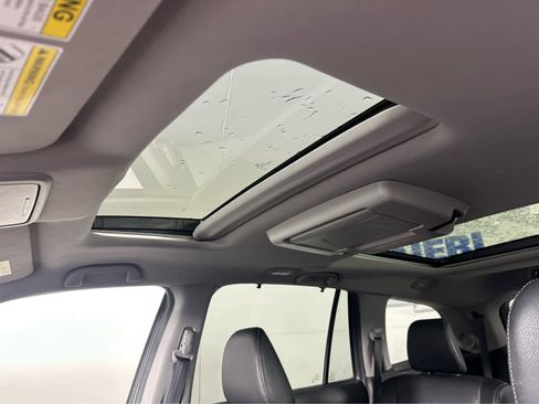 Used 2021 Honda Pilot Elite image 11