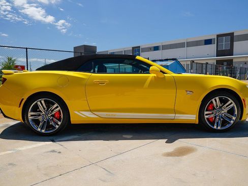 Used 2016 Chevrolet Camaro SS RWD image 13