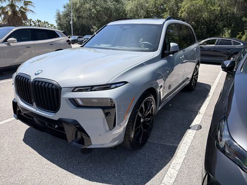 New 2026 BMW X7 xDrive40i w/ M Sport Package image 4