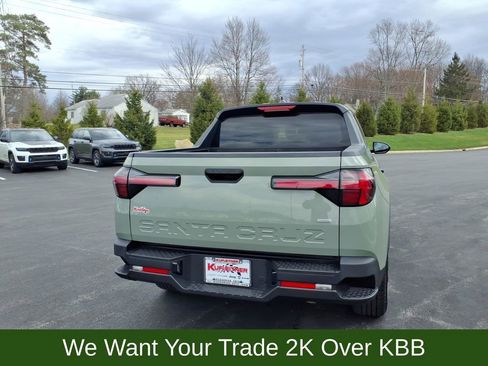 Used 2023 Hyundai Santa Cruz SE image 5