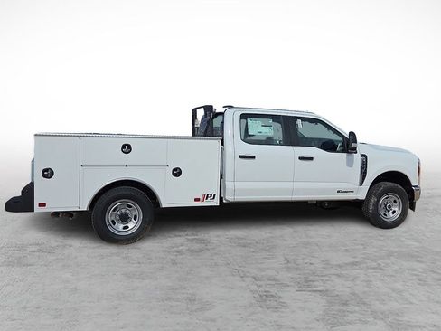 New 2026 Ford F350 XL w/ XL Chrome Package AWD/4WD image 12