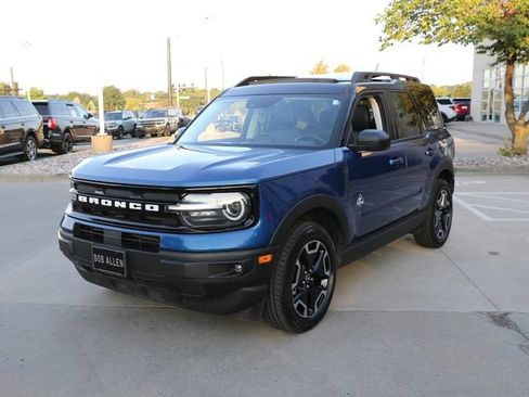 Used 2024 Ford Bronco Sport Outer Banks w/ Tech Package AWD/4WD image 3