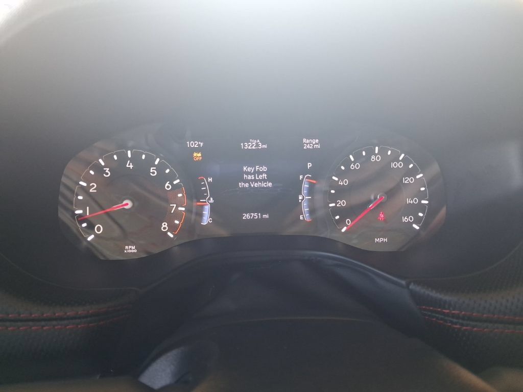 Used 2025 Jeep Compass Trailhawk AWD/4WD image 2