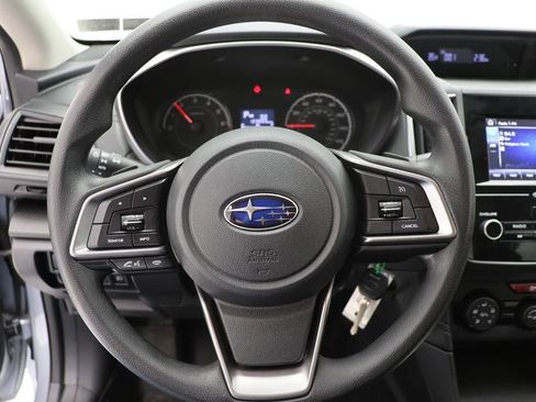 Used 2017 Subaru Impreza 2.0i Premium image 18