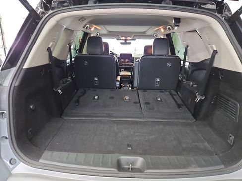 Used 2023 Nissan Pathfinder Platinum w/ Lighting Package (N92) image 15