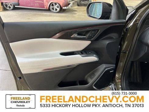 Used 2024 Chevrolet Traverse RS image 14