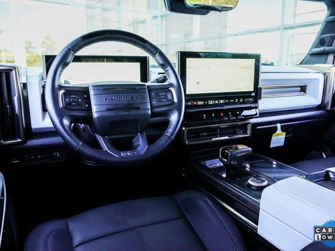 Used 2025 GMC Hummer EV 2X image 16