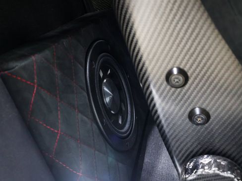 Used 2006 Ford GT RWD image 52