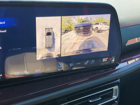 New 2026 Chevrolet Traverse RS image 10