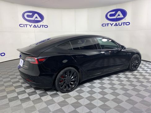 Used 2022 Tesla Model 3 Performance image 3