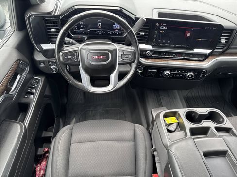 Used 2023 GMC Sierra 1500 SLE AWD/4WD image 14