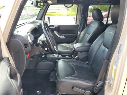 Used 2016 Jeep Wrangler Unlimited Rubicon AWD/4WD image 9