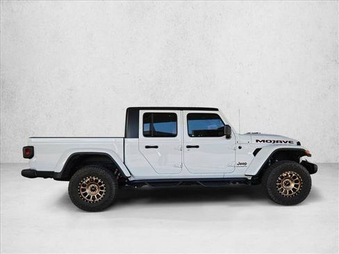 Used 2023 Jeep Gladiator Mojave w/ Trailer Tow Package AWD/4WD image 4