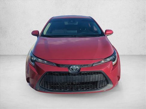 Used 2020 Toyota Corolla LE FWD image 2