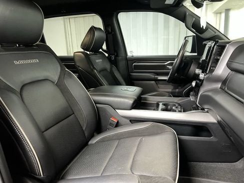 Used 2024 RAM 1500 Laramie AWD/4WD image 28