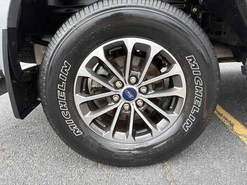 Used 2020 Ford F150 XLT w/ Equipment Group 302A Luxury AWD/4WD image 10