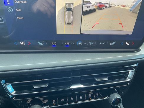 New 2026 Chevrolet Traverse LT image 22