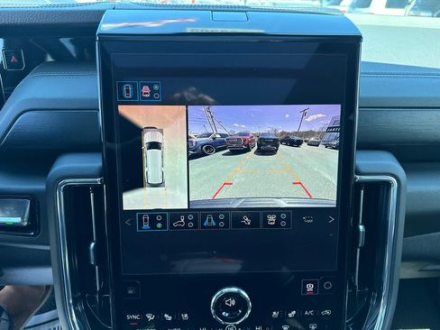New 2026 GMC Yukon XL Denali AWD/4WD image 18
