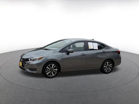 Used 2025 Nissan Versa SV FWD image 8
