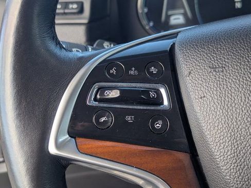 Used 2018 Cadillac Escalade ESV Premium Luxury image 18