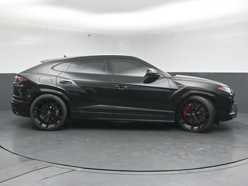 Used 2021 Lamborghini Urus image 8