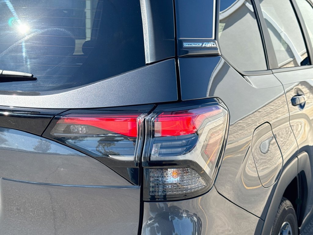 Used 2025 Subaru Forester Limited w/ Popular Package #1 AWD/4WD image 33