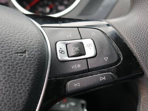 Used 2019 Volkswagen Tiguan S w/ Driver Assistance Package FWD image 10