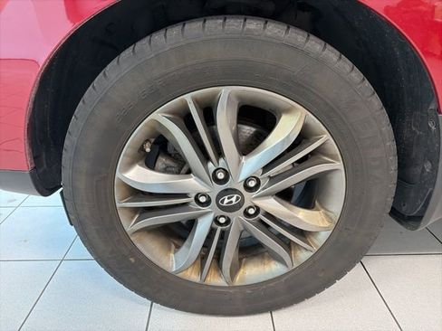 Used 2015 Hyundai Tucson SE image 12