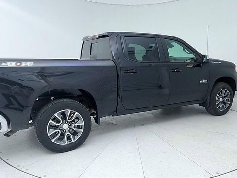 Certified 2023 Chevrolet Silverado 1500 LT w/ Leather Package image 7