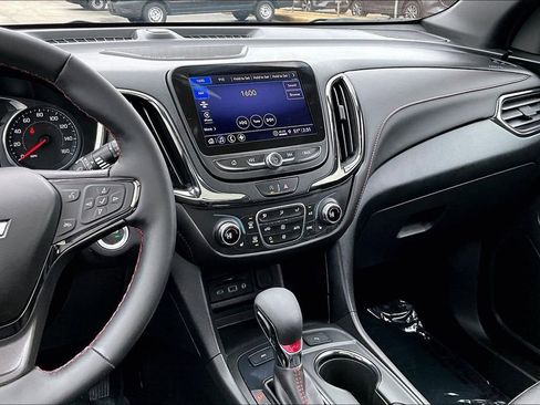 Used 2023 Chevrolet Equinox RS w/ RS Leather Package image 6