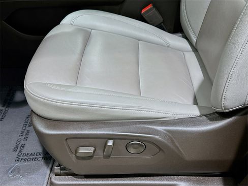 Used 2022 Chevrolet Tahoe LT image 20