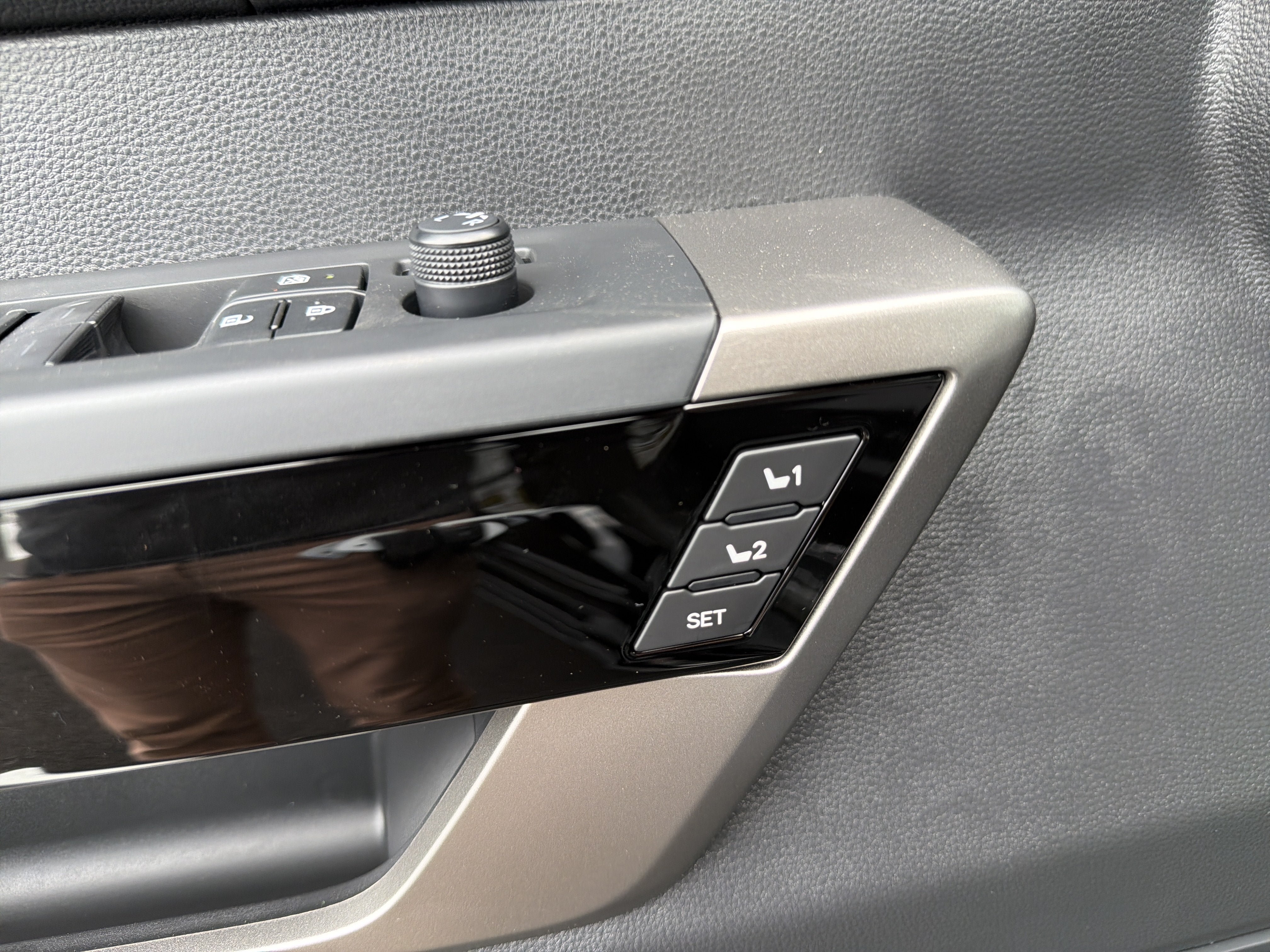 New 2026 Toyota Tundra Limited AWD/4WD image 11