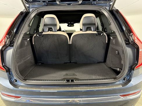 New 2026 Volvo XC90 B6 Plus w/ Protection Package image 27