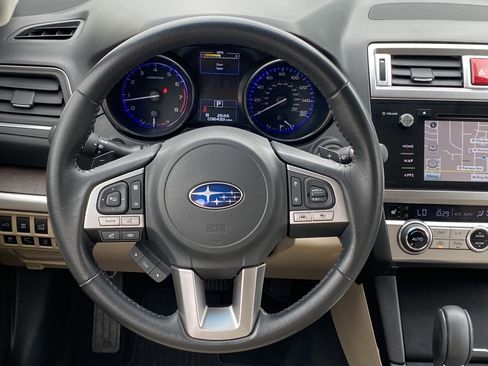 Used 2017 Subaru Outback 3.6R Limited AWD/4WD image 7