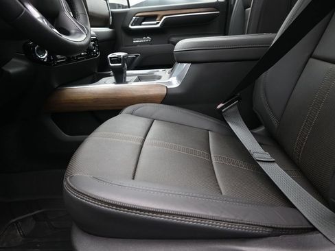 New 2026 Chevrolet Silverado 1500 High Country w/ High Country Premium Package AWD/4WD image 13