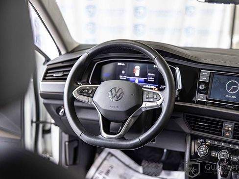 Used 2024 Volkswagen Jetta SE image 34