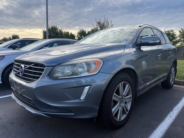 Used 2016 Volvo XC60 T6 w/ Climate Package AWD/4WD image 2
