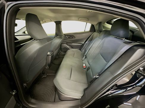 Used 2024 Toyota Prius LE image 29