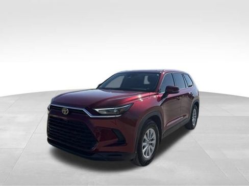 Used 2025 Toyota Grand Highlander FWD image 7