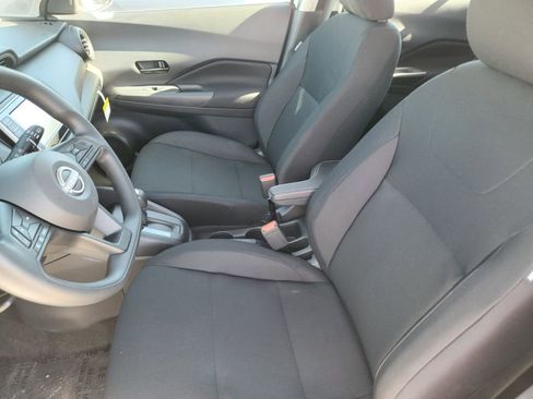 New 2025 Nissan Kicks Play S image 10