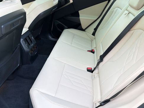 Used 2025 BMW X3 xDrive30i w/ Premium Package image 26