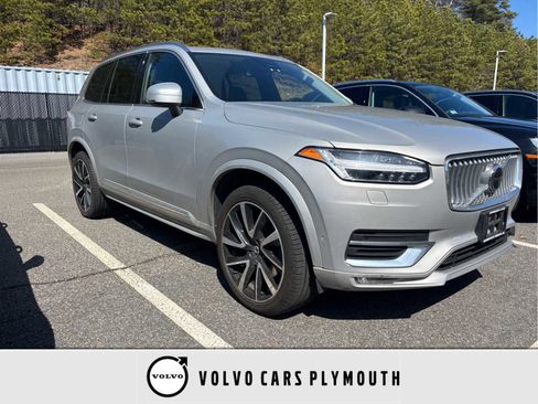 Used 2023 Volvo XC90 B6 Plus image 1