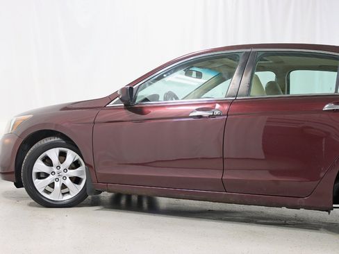 Used 2010 Honda Accord EX-L image 10