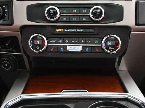 Used 2022 Ford F250 King Ranch w/ King Ranch Ultimate Package image 35