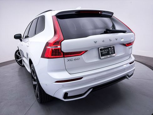 Used 2023 Volvo XC60 B5 Ultimate w/ Protection Package AWD/4WD image 34