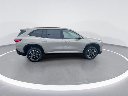 New 2026 Buick Enclave Sport Touring w/ LPO, Floor Liner Package image 9