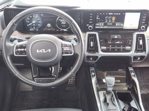 Used 2022 Kia Sorento SX Prestige AWD/4WD image 22
