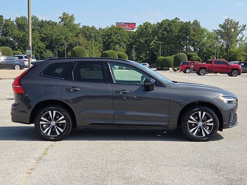 Used 2024 Volvo XC60 B5 Core AWD/4WD image 6